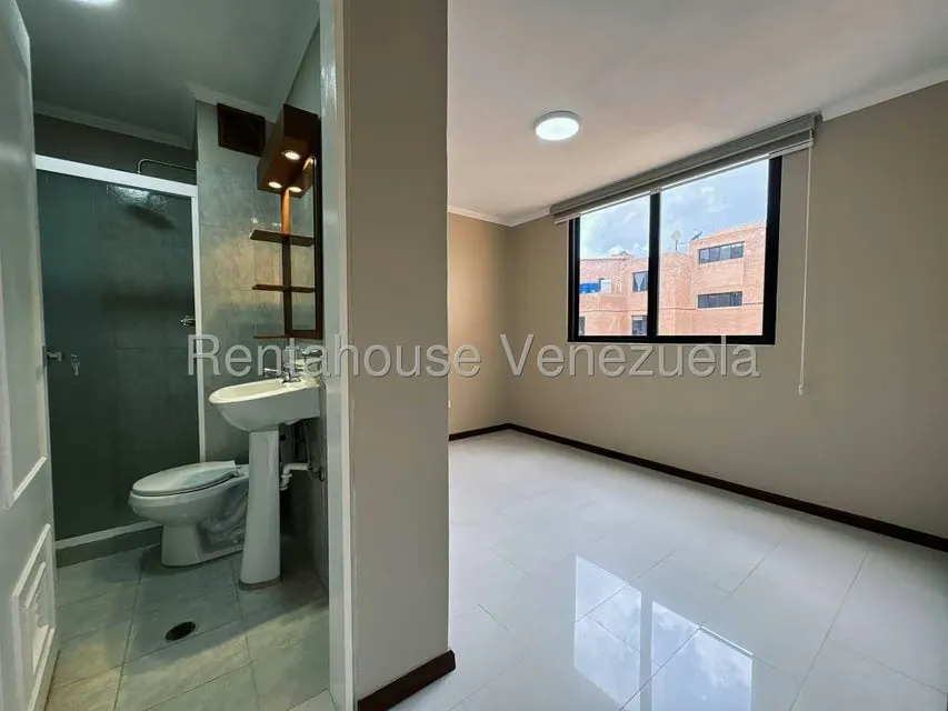 Apartamento (1 Nivel) en Venta en Colinas de La Tahona, Distrito Metropolitano - 7