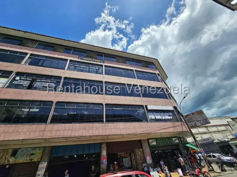 Comercial (Local Comercial) en Alquiler en Guarenas, Miranda
