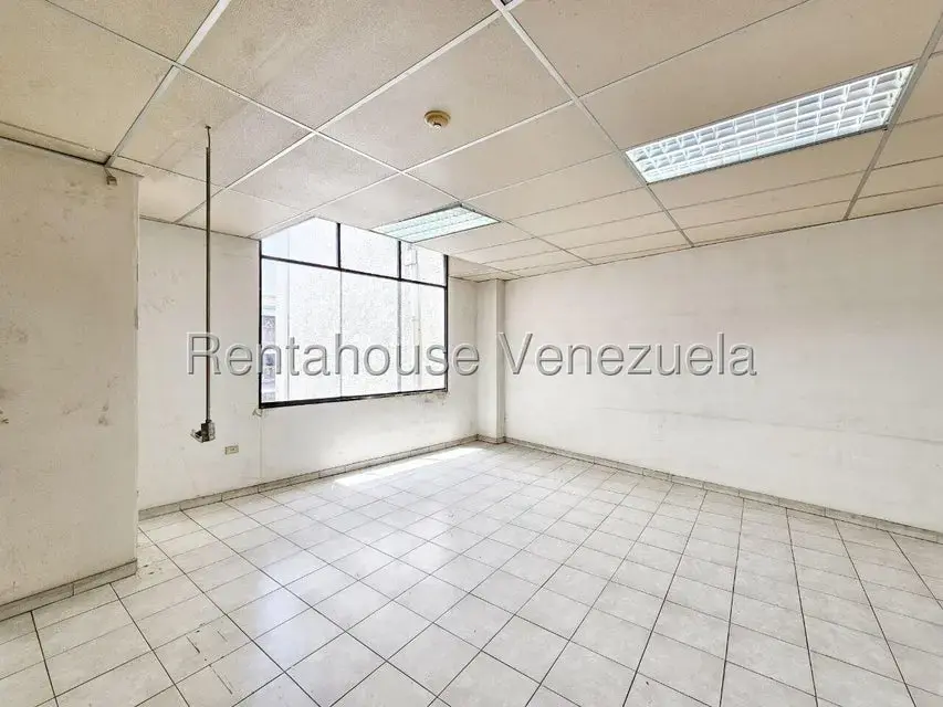 Local Comercial en Alquiler en Guarenas, Miranda - 13