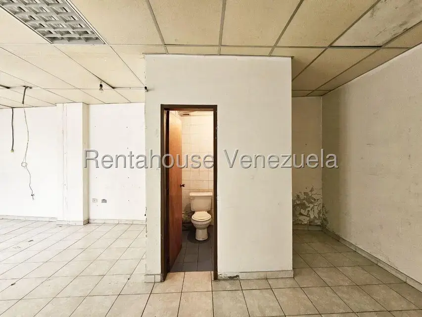 Local Comercial en Alquiler en Guarenas, Miranda - 17