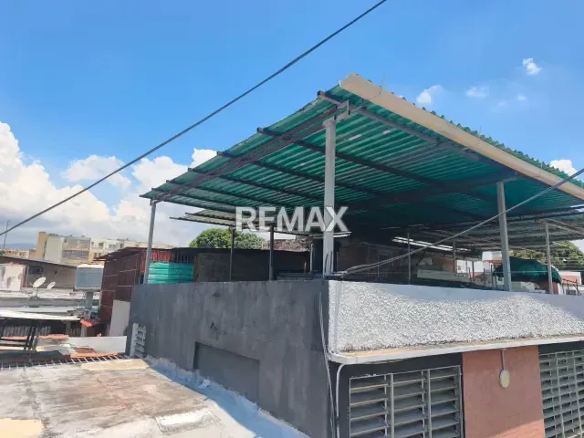 CASA PARA REESTRUCTURAR URB. SAN MIGUEL - 13