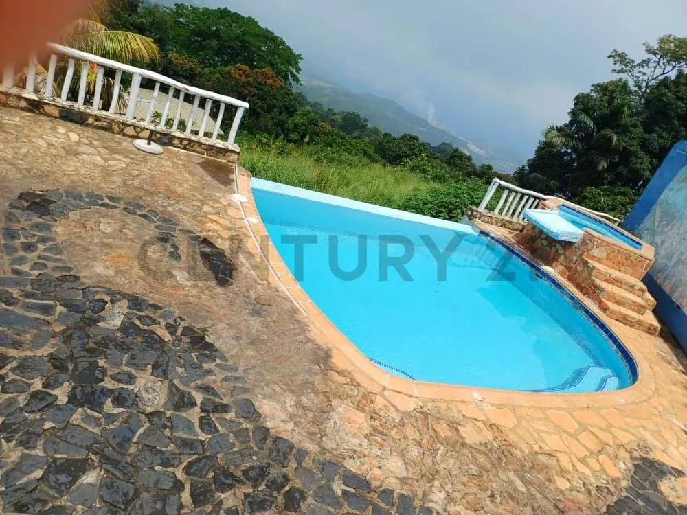 En Venta Espectacular casa en Los Altos de Santa Fe. - 29