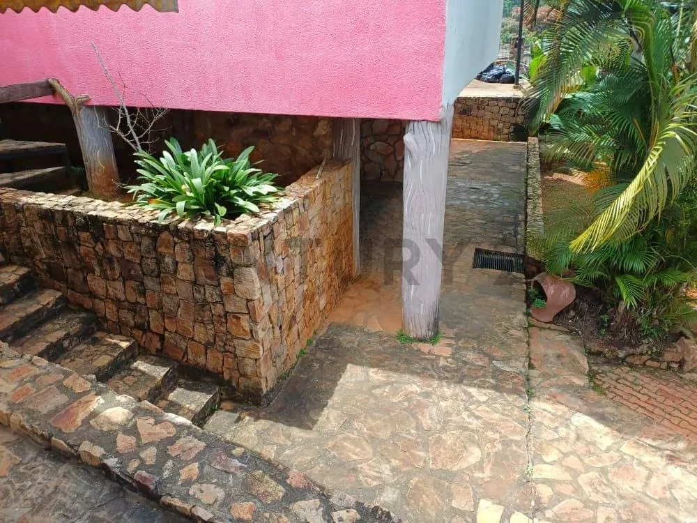 En Venta Espectacular casa en Los Altos de Santa Fe. - 32