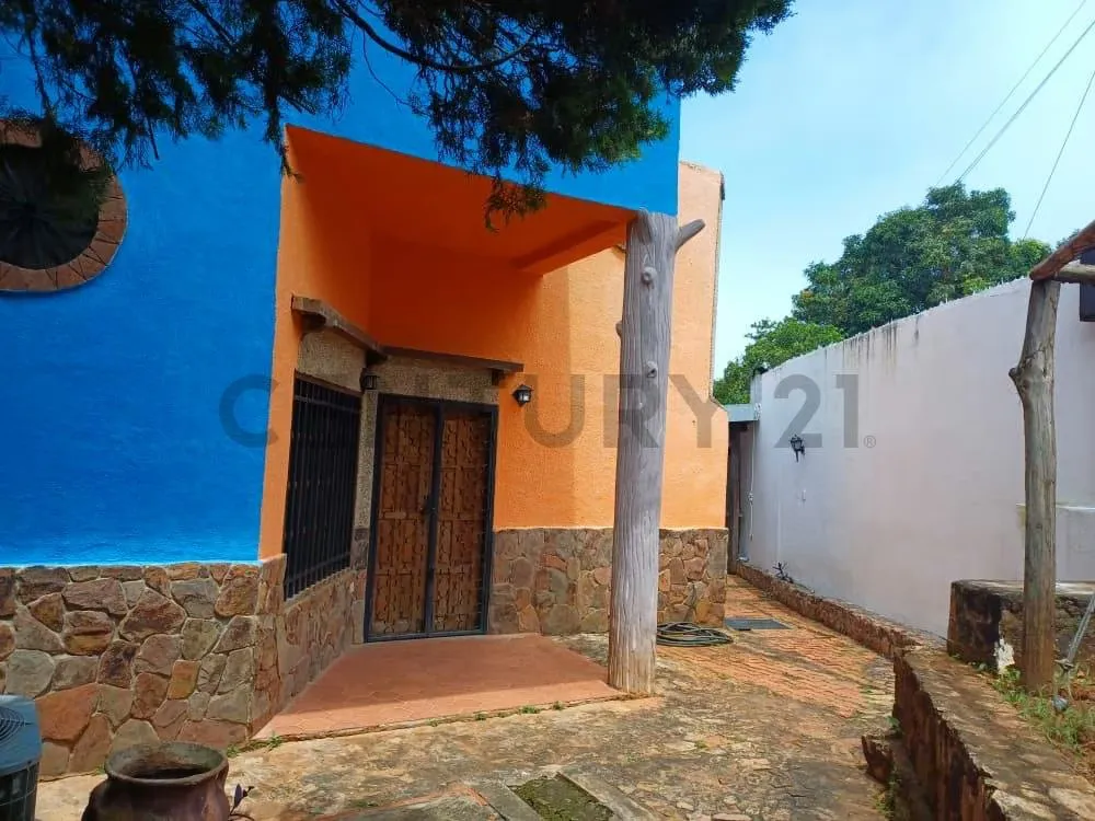 En Venta Espectacular casa en Los Altos de Santa Fe. - 33