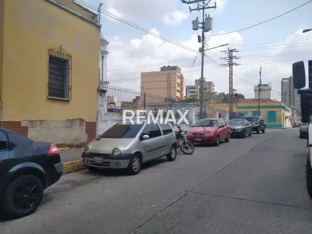 GALPON EN ALQUILER A MEDIA CUADRA AV BOLIVAR PARROQUIA SAN JOSE 600 mts2 - 13