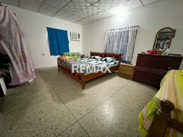 Edificación multipropósito en venta en el Sector Luis Aparicio, San Francisco - 13