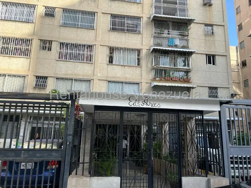 Apartamento (1 Nivel) en Venta en Santa Monica, Distrito Metropolitano - 2