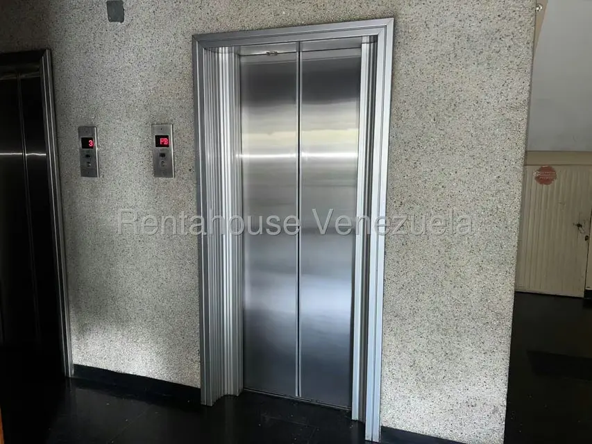 Apartamento (1 Nivel) en Venta en Santa Monica, Distrito Metropolitano - 26
