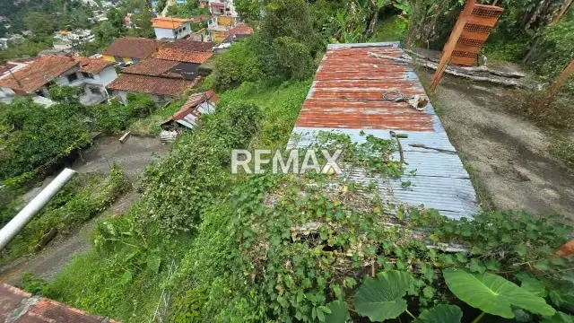 TERRENO EN VENTA - 12