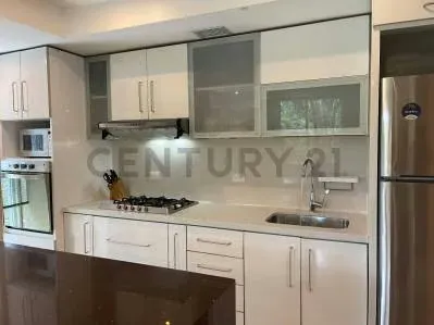 Se Alquila Apartamento De Lujo Amoblado En Campo Alegre, Chacao Con Piscina Yep - 3