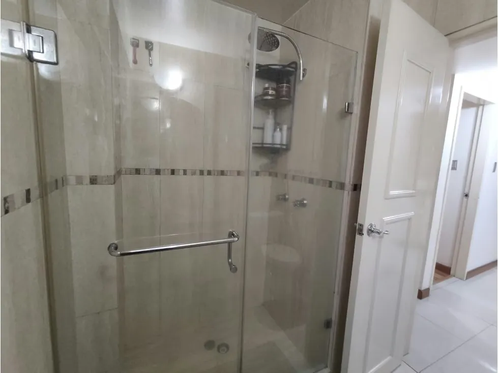 Apartamento en alquiler en Colinas de la California calle Margarita - 17
