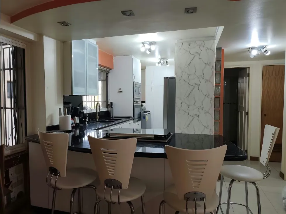 Apartamento en alquiler en Colinas de la California calle Margarita - 9