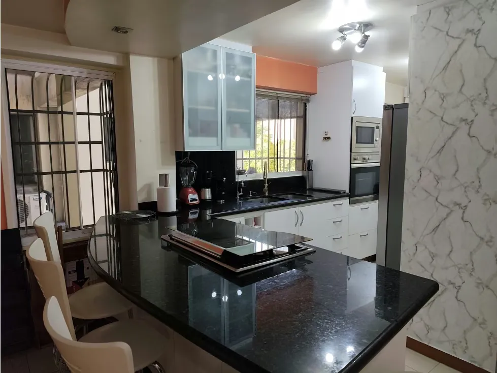 Apartamento en alquiler en Colinas de la California calle Margarita - 10