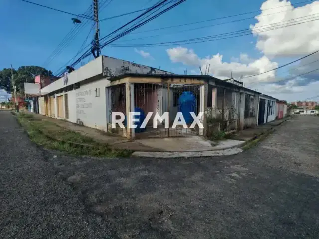 Se Vende Casa en el Sector Alto de los Godos, Urb Fundemos, manzana M-19. Maturín
