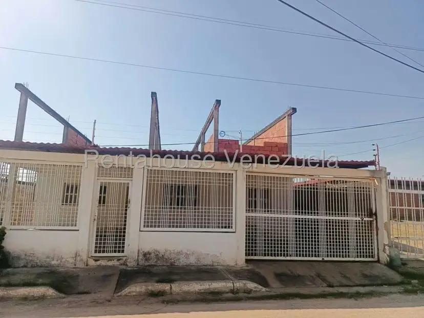 Casa (1 Nivel) en Venta en Calle 42, Zulia