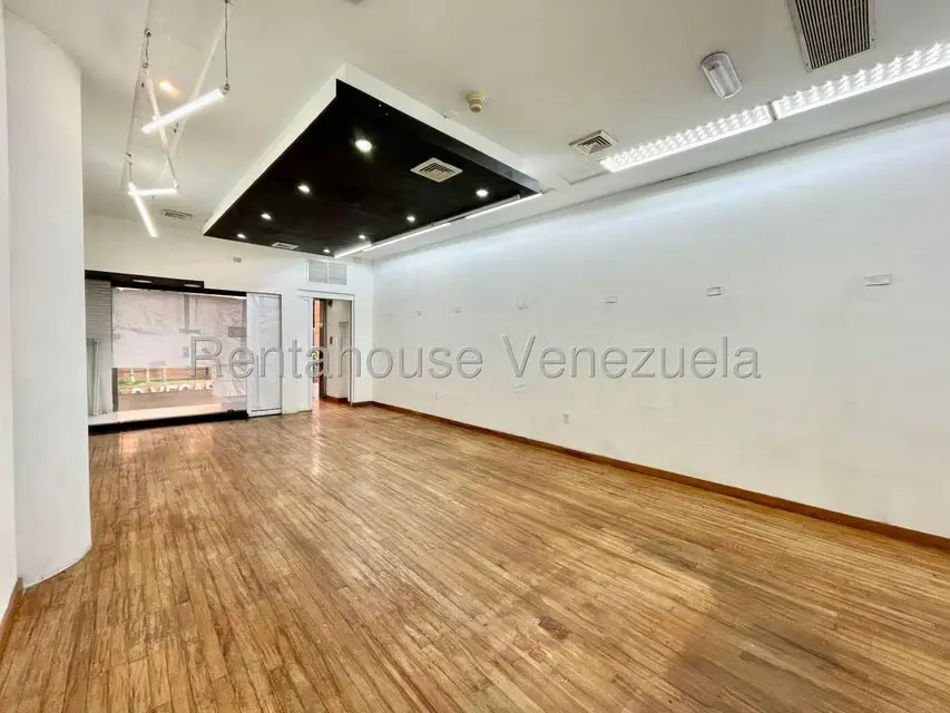 Local Comercial en Alquiler en La Castellana, Distrito Metropolitano - 3