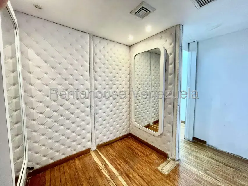 Local Comercial en Alquiler en La Castellana, Distrito Metropolitano - 6