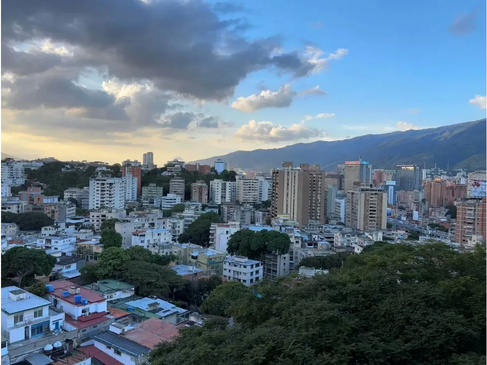 Vendo PH duplex 415m2 Colinas de Bello Monte 3923 - 16