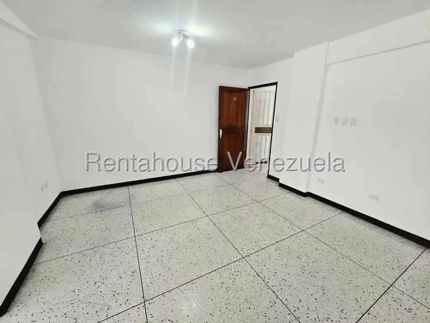Apartamento (1 Nivel) en Venta en Las Acacias, Distrito Metropolitano - 9