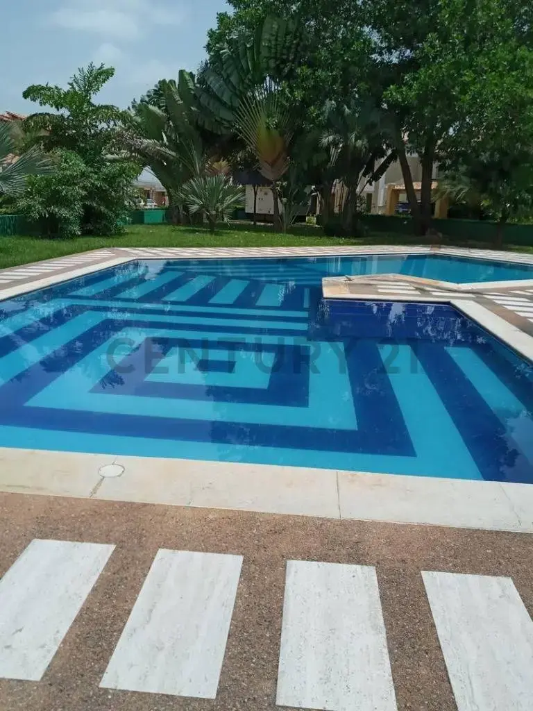 lujoso TH en venta en la Mejor Zona de la Ciudad. - 9
