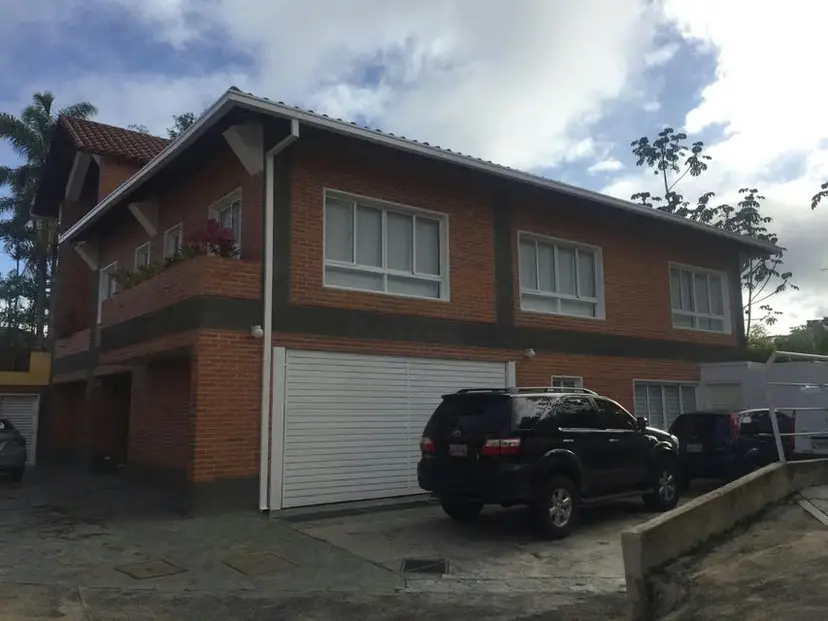 Townhouse (Duplex) en Venta en Oripoto, Distrito Metropolitano