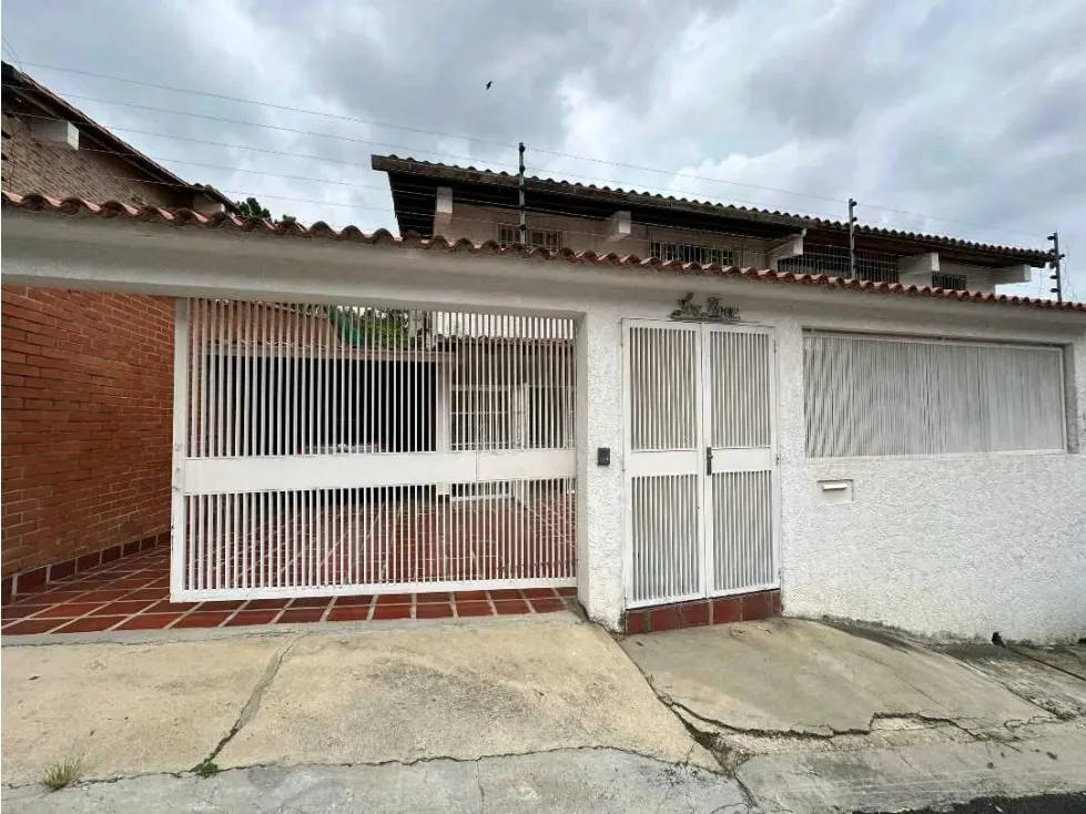 Vendo casa 106m2 Alto Prado 4932