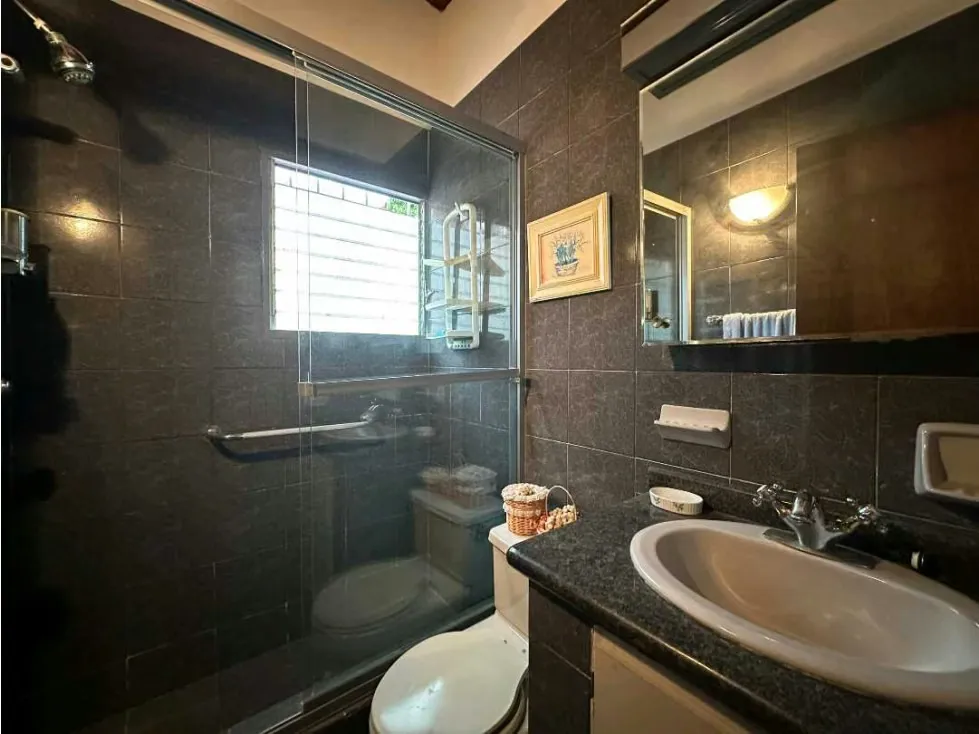 Vendo casa 106m2 Alto Prado 4932 - 24