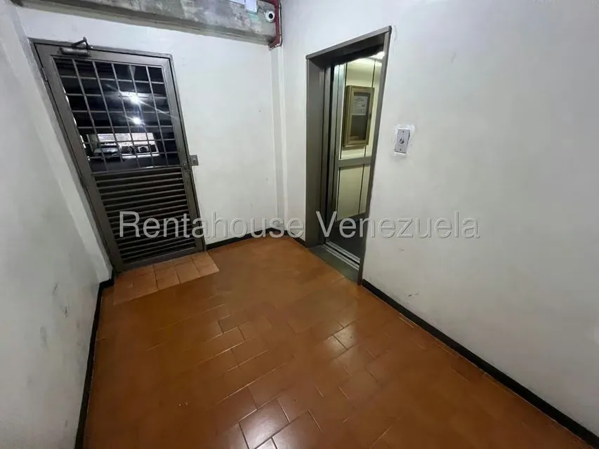 Apartamento (1 Nivel) en Venta en El Paraiso, Distrito Metropolitano - 17