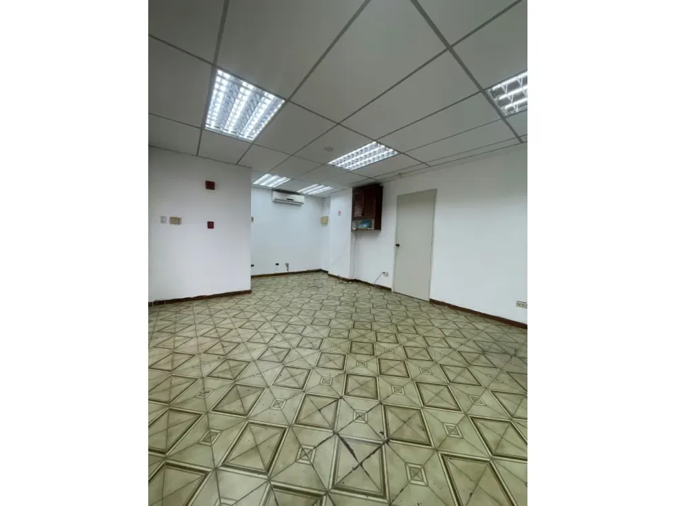 Se alquila local 34m2 Alta Florida 3585 - 2