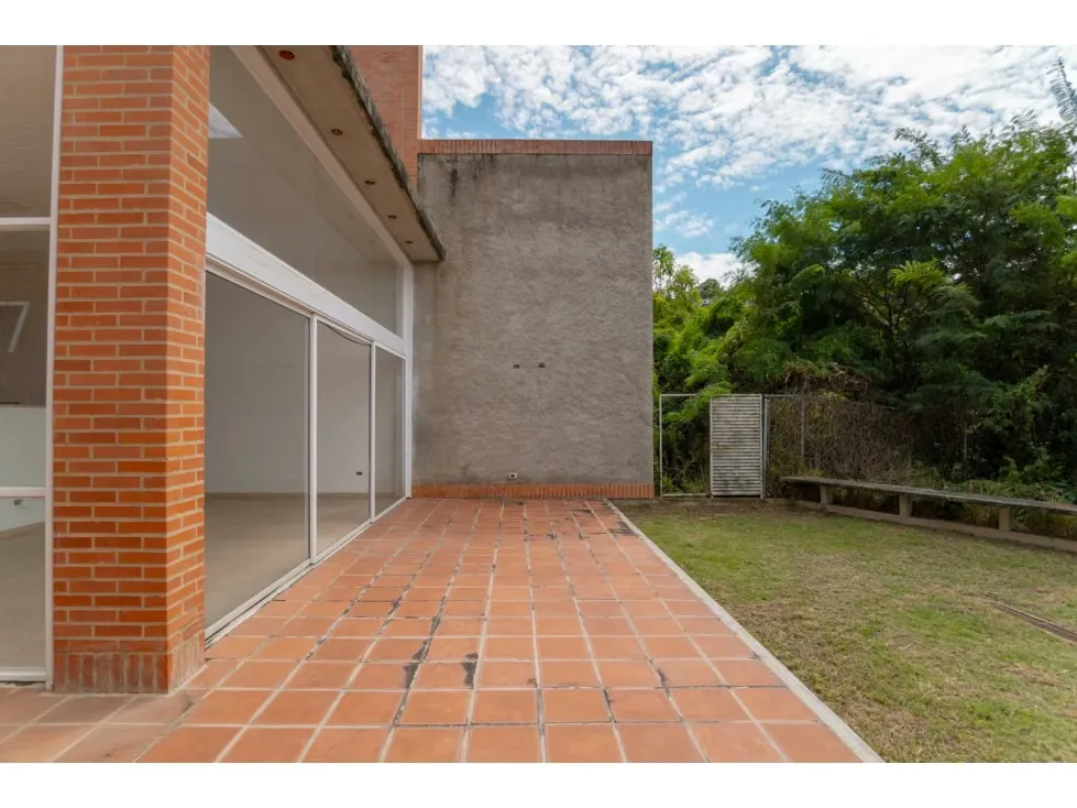 Se Vende TH 600m2-4h+1s+4b+1s+4p-Urb La Cima-Hatillo- RG - 8