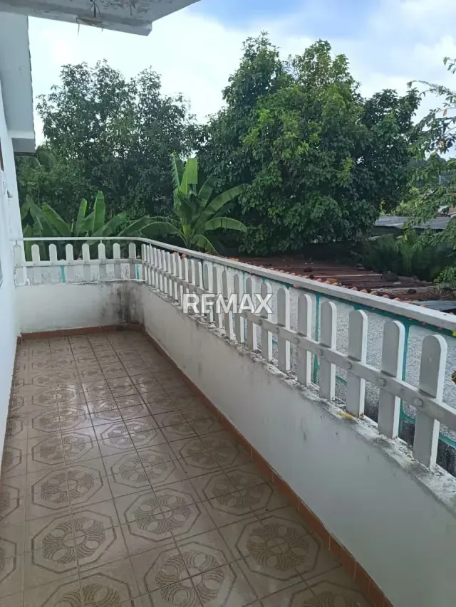 EN VENTA CASA DE 2 NIVELES UBICADA EN LA FRIA - 2