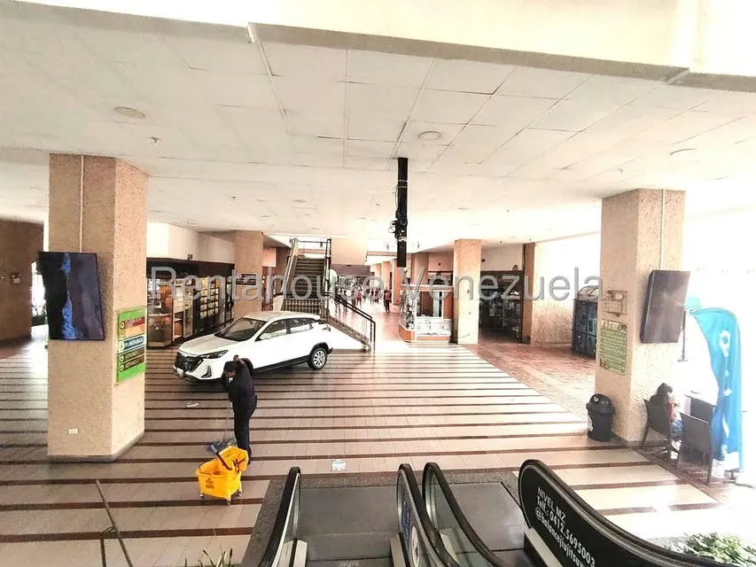 Local Comercial en Venta en Prados del Este, Distrito Metropolitano - 21