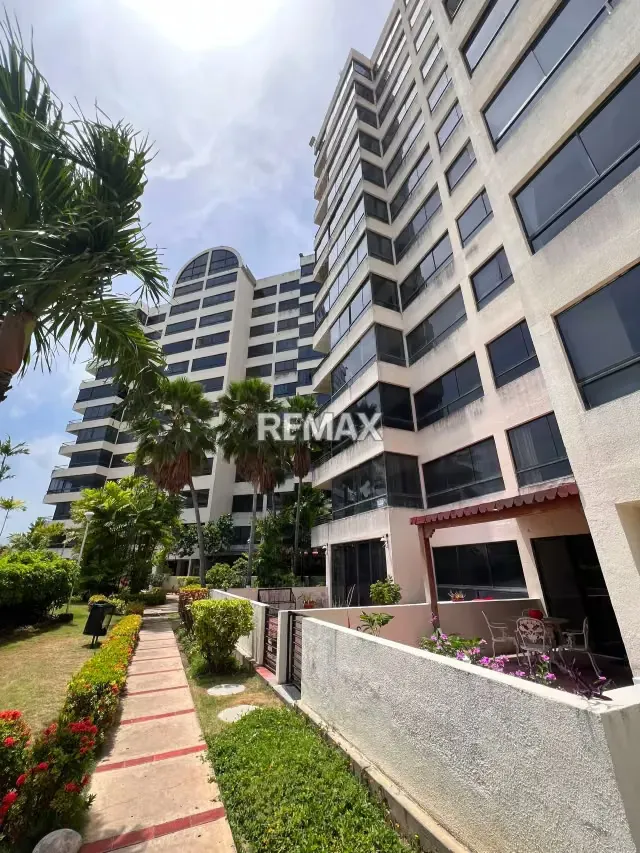 SE VENDE APARTAMENTO EN RESIDENCIA ZEUS SECTOR VENECIA LECHERÍA VENEZUELA - 4