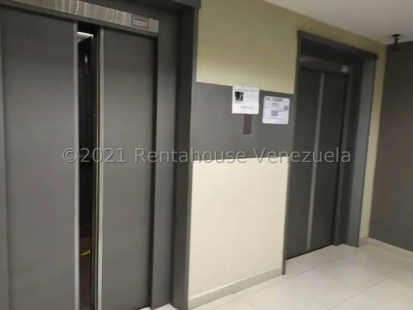 Oficina en Venta en El Viñedo, Carabobo - 2