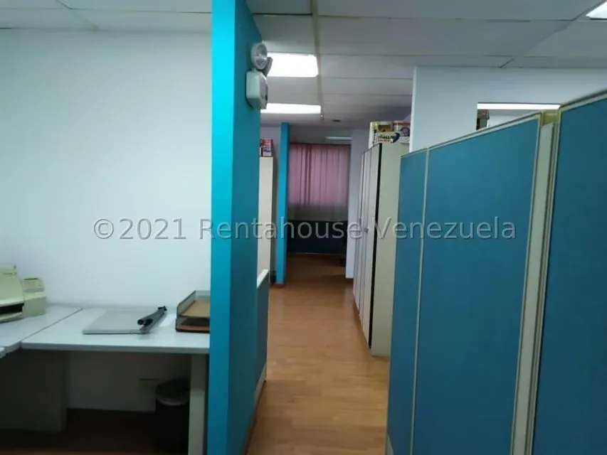 Oficina en Venta en El Viñedo, Carabobo - 11