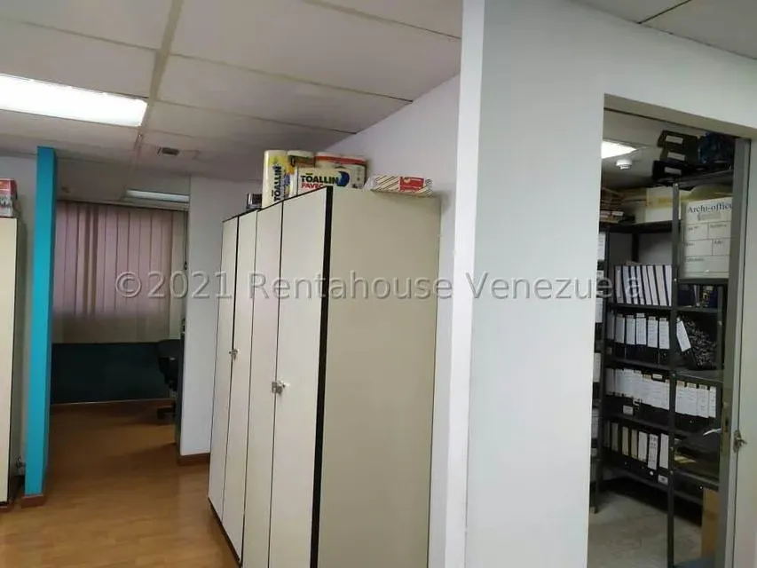 Oficina en Venta en El Viñedo, Carabobo - 12