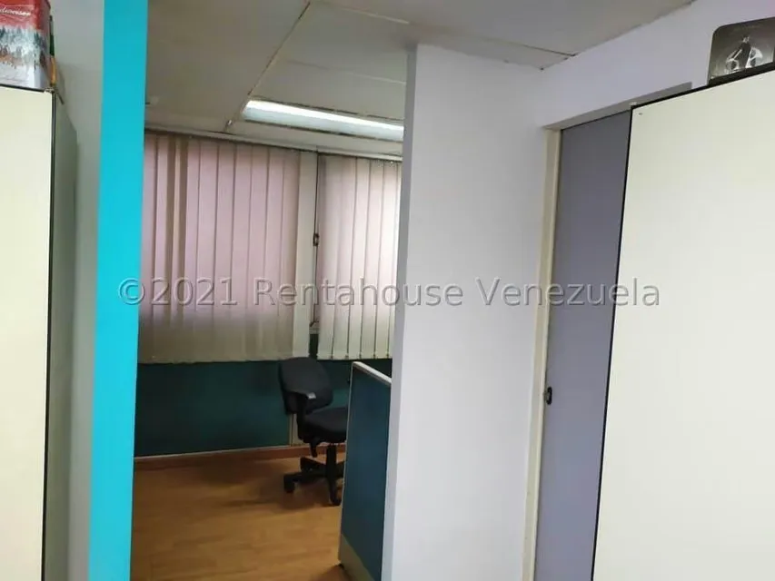 Oficina en Venta en El Viñedo, Carabobo - 15