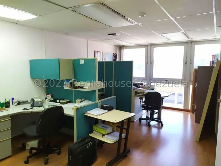 Oficina en Venta en El Viñedo, Carabobo - 16