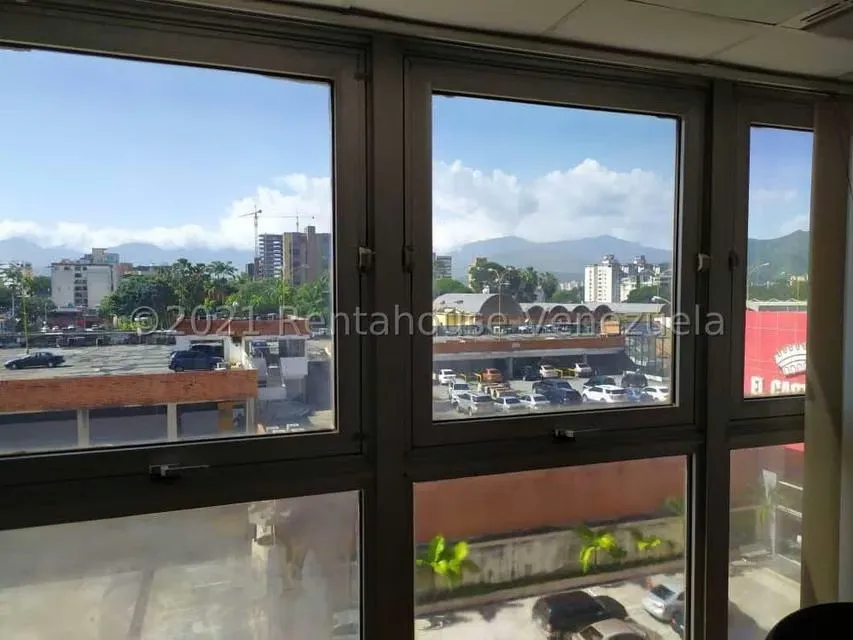 Oficina en Venta en El Viñedo, Carabobo - 35