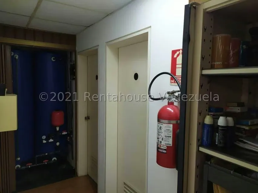 Oficina en Venta en El Viñedo, Carabobo - 39