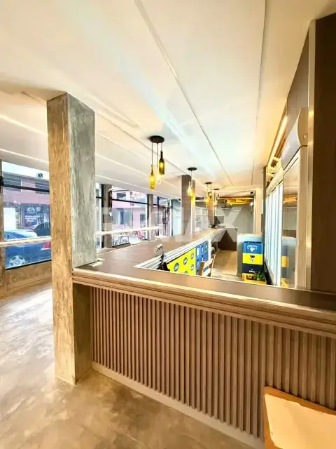 Se vende local en playa grande
