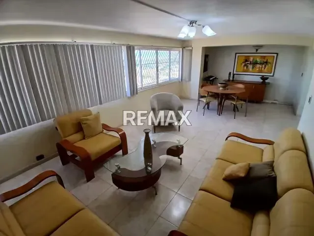 APARTAMENTO EN VENTA EDIFICIO LA PECERA ZONA OESTE - 2