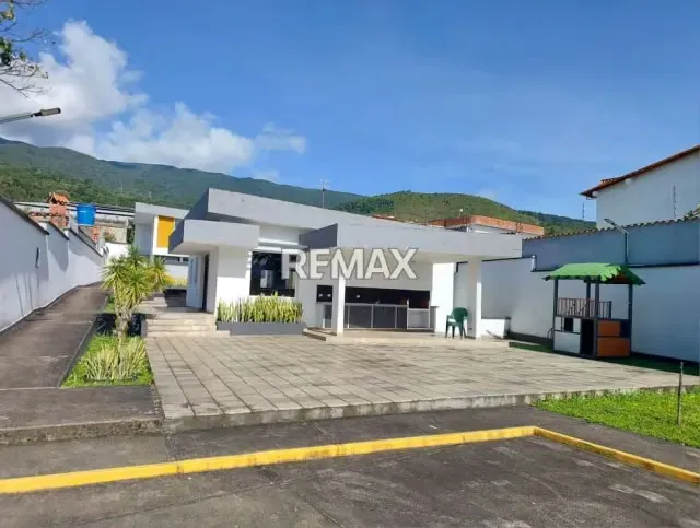 Casa en Venta en Obra Gris Urbanización Villa Paprika Av. Ppal. de Pueblo Nuevo - 2