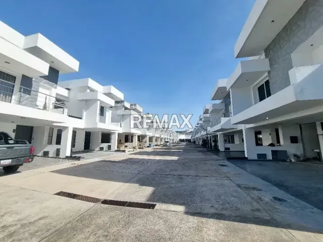 Casa en Venta en Obra Gris Urbanización Villa Paprika Av. Ppal. de Pueblo Nuevo - 5