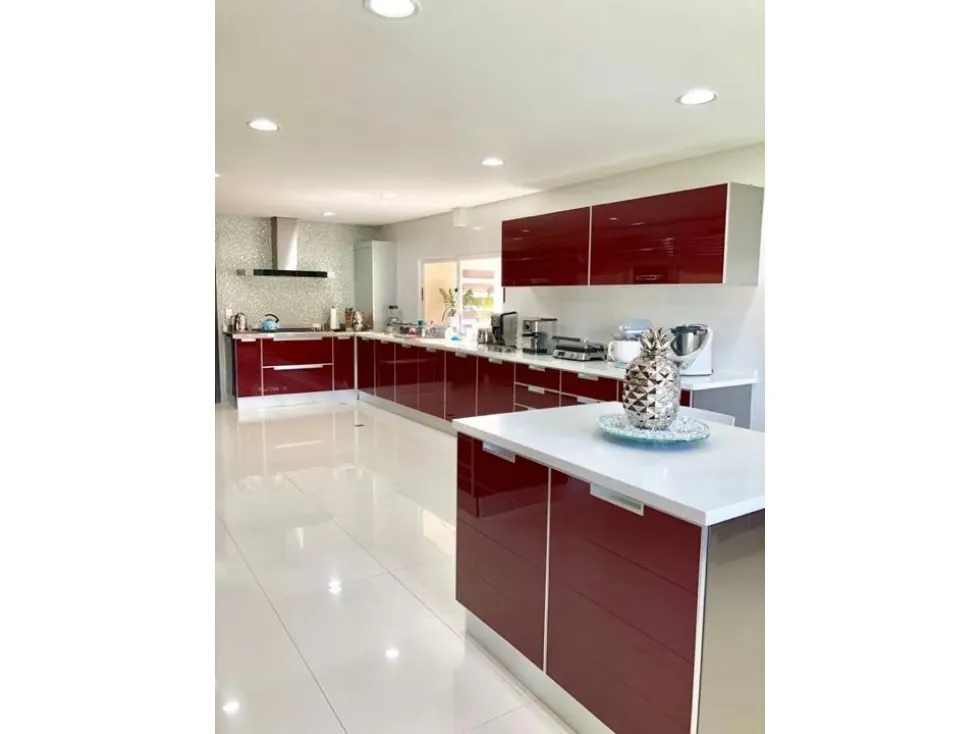 Se vende casa 1100m2 5h+2s/5.5b+s/6p Altamira 9071 - 5