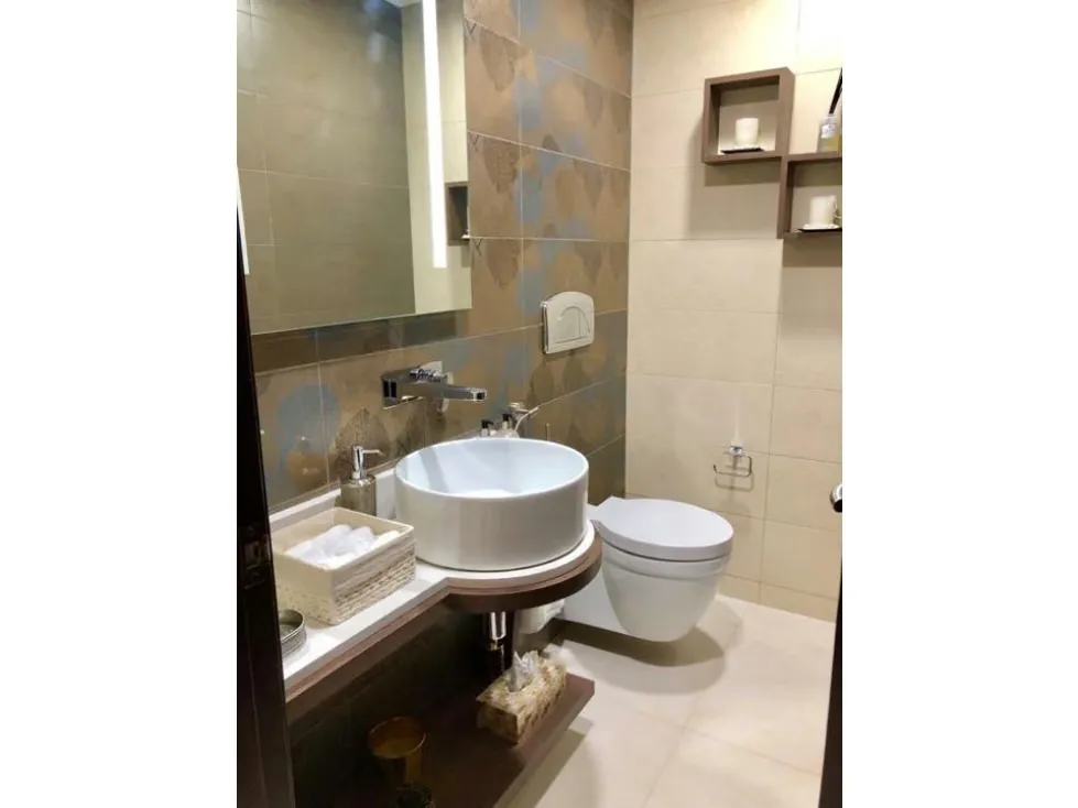 Se vende casa 1100m2 5h+2s/5.5b+s/6p Altamira 9071 - 10