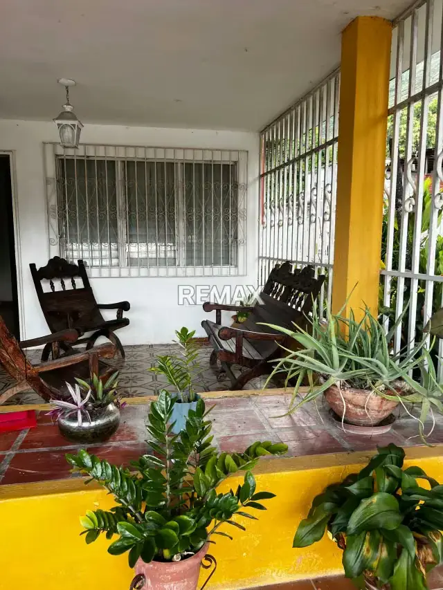 En venta casa ubicada en la zona de la candelaria