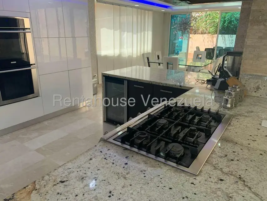 Casa (Multipes Niveles) en Venta en Alto Hatillo, Distrito Metropolitano - 24