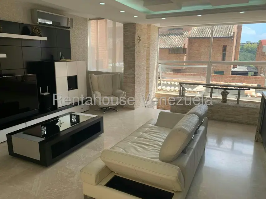 Casa (Multipes Niveles) en Venta en Alto Hatillo, Distrito Metropolitano - 27