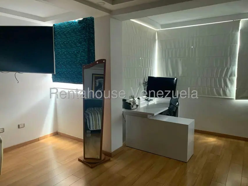 Casa (Multipes Niveles) en Venta en Alto Hatillo, Distrito Metropolitano - 39